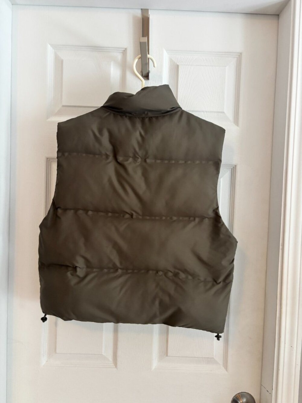 Zara Puffer Vest, Olive/khaki green colour Size M - Picture 2 of 4